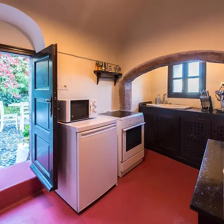 Santorini Heritage Villa Megalokori