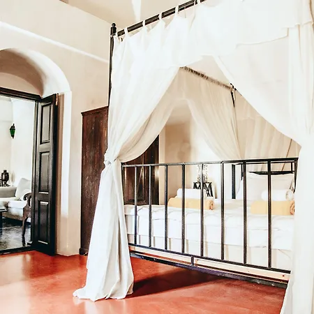 Santorini Heritage Megalochori (Santorini)