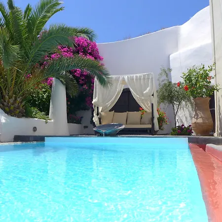 Santorini Heritage Villa Megalokori