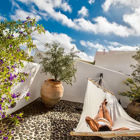 Santorini Heritage Villa *