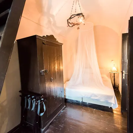 Santorini Heritage Villa