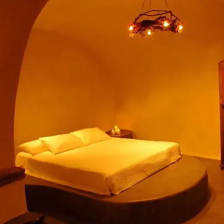 Santorini Heritage Villa