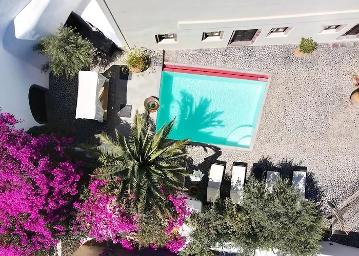 فيلة سانتوريني هيريتيدج