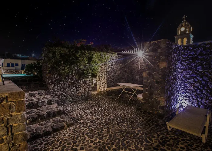 سانتوريني هيريتيدج فيلة *