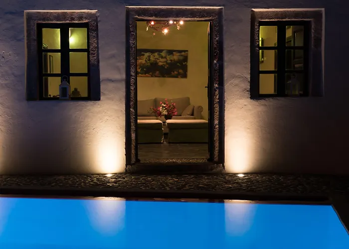 فيلة سانتوريني هيريتيدج *