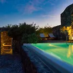 Santorini Heritage * 메갈로호리